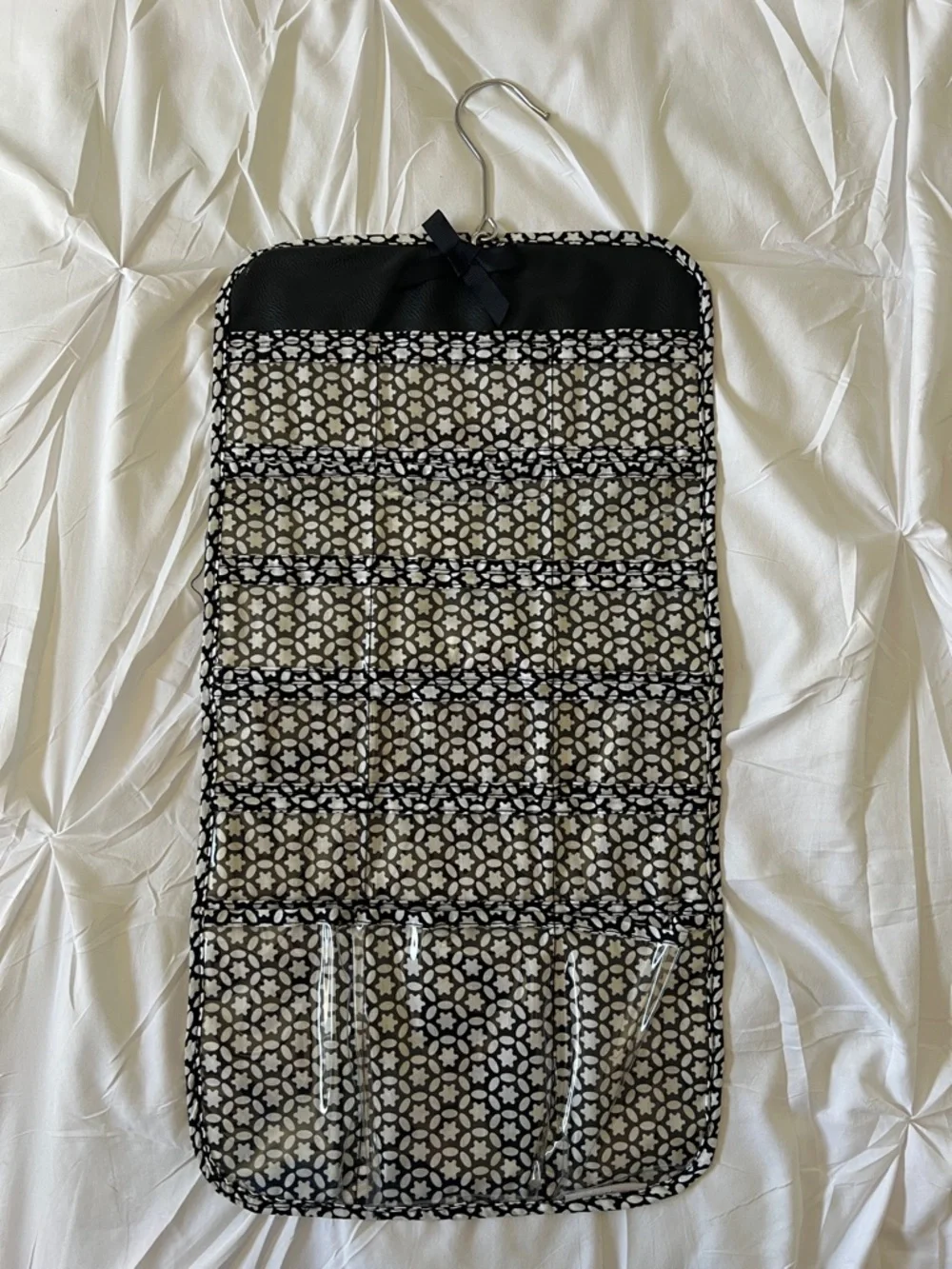 NWOT Hanging Jewelry Organizer